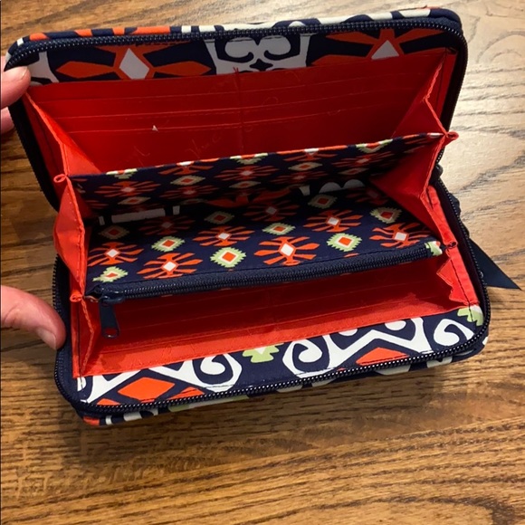 Vera Bradley Wallet - Picture 4 of 9